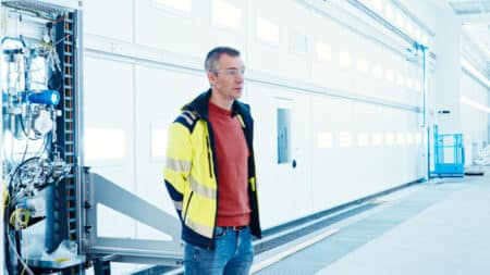 Nytt måleri lyfter produktionen | Uusi maalaamo tehostaa tuotantoa | New paint shop elevates production
